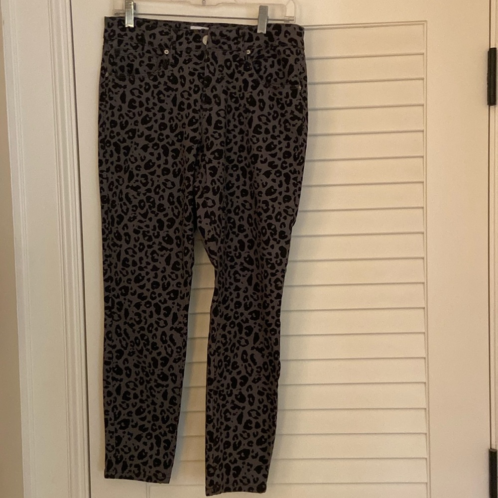 Euc royalty cutte jeans size 10